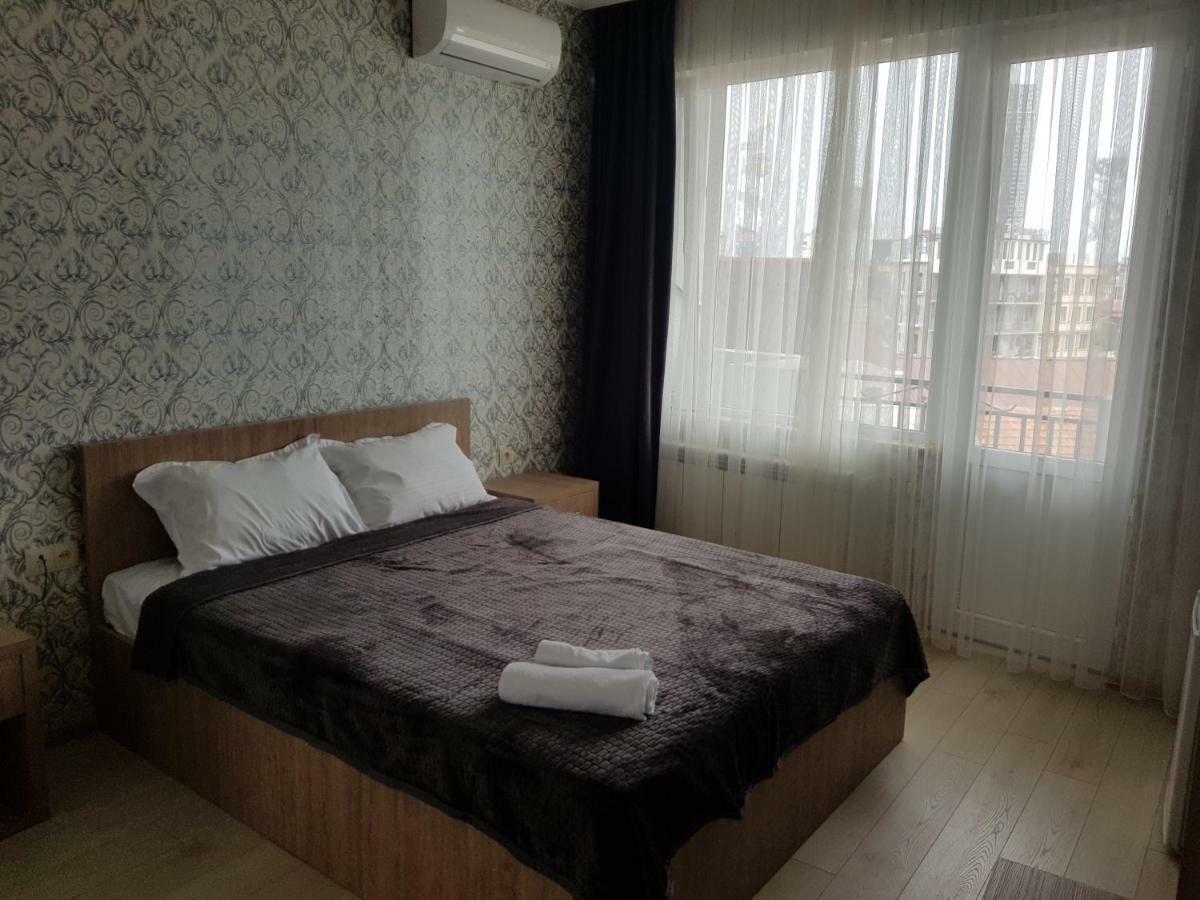 Mikepalace Batumi Exterior photo